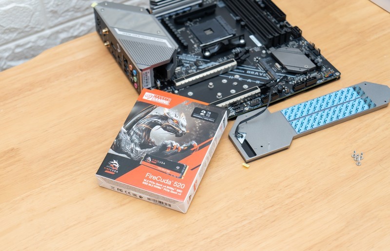 别用Ghost啦，小白安装纯净Win10教程，附游戏、剪辑电脑装机单分享