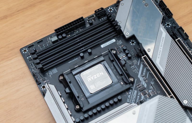 别用Ghost啦，小白安装纯净Win10教程，附游戏、剪辑电脑装机单分享