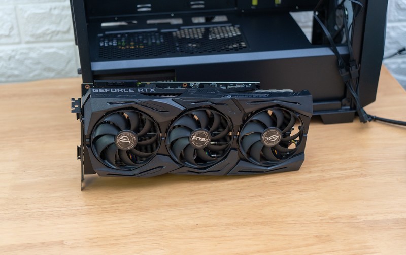 别用Ghost啦，小白安装纯净Win10教程，附游戏、剪辑电脑装机单分享