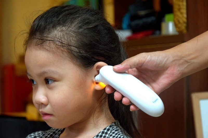 无需耳套，快速精准测温，凡米耳温枪上手体验