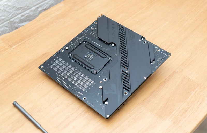 别用Ghost啦，小白安装纯净Win10教程，附游戏、剪辑电脑装机单分享