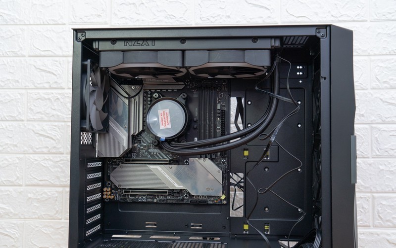 别用Ghost啦，小白安装纯净Win10教程，附游戏、剪辑电脑装机单分享