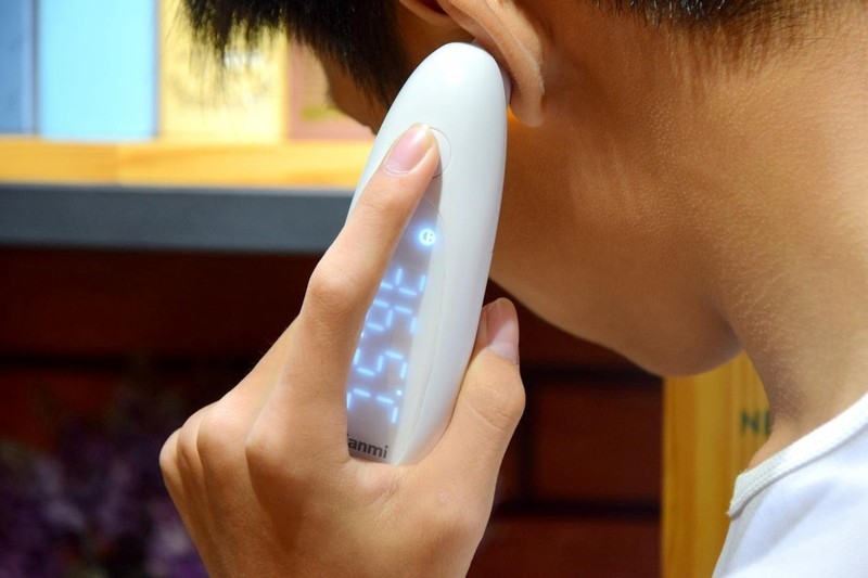 无需耳套，快速精准测温，凡米耳温枪上手体验