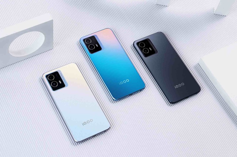 5G性能小金刚iQOO U5即将开售！售价1299元起