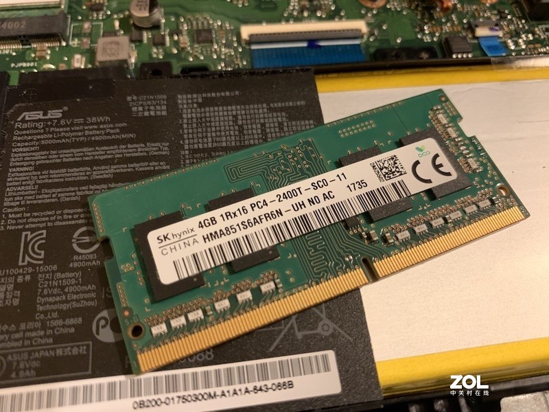 宇哥拆机-ASUS华硕F556U拆机清灰升级内存和固态硬盘