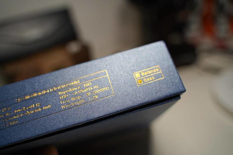 纯零出柜啦！这款哈曼曲线调音的塞子有个性