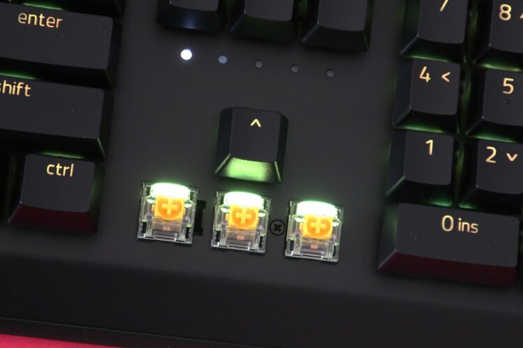 感受与众不同：雷蛇黑寡妇蜘蛛v3无线版机械键盘黄轴体验