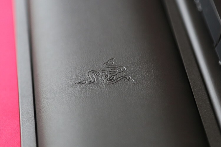 感受与众不同：雷蛇黑寡妇蜘蛛v3无线版机械键盘黄轴体验