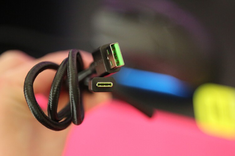 感受与众不同：雷蛇黑寡妇蜘蛛v3无线版机械键盘黄轴体验