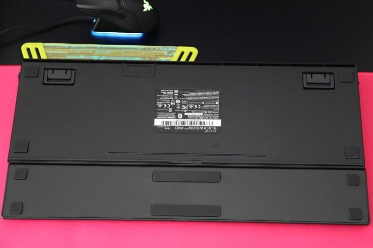 感受与众不同：雷蛇黑寡妇蜘蛛v3无线版机械键盘黄轴体验