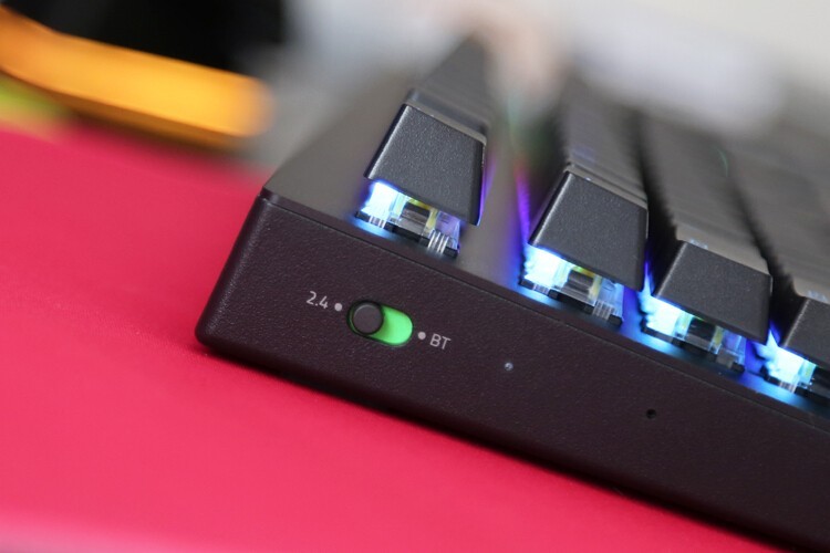 感受与众不同：雷蛇黑寡妇蜘蛛v3无线版机械键盘黄轴体验