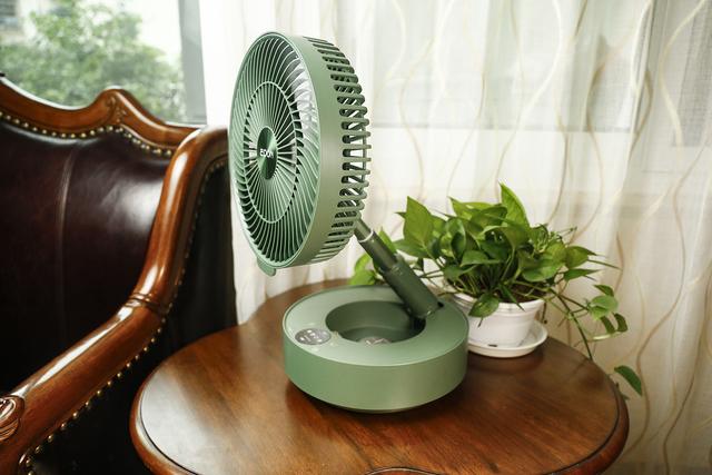 没想到风扇也能这样玩，爱登E908B悬浮折叠伸缩电风扇上手体验