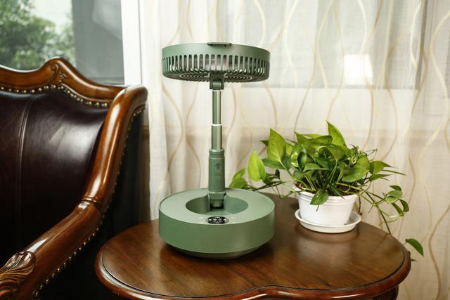 没想到风扇也能这样玩，爱登E908B悬浮折叠伸缩电风扇上手体验