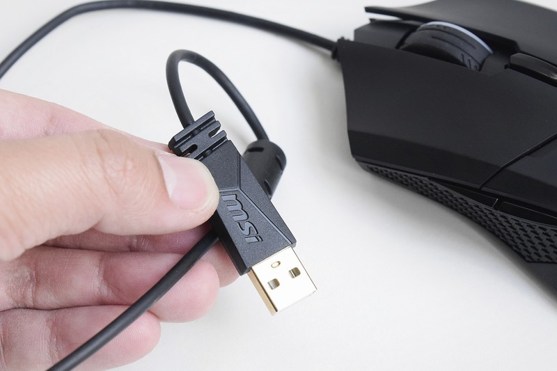 板卡大厂的诚意之作，一张竟然还有找！微星GM08游戏鼠标赏评