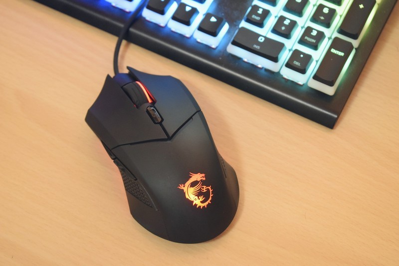 板卡大厂的诚意之作，一张竟然还有找！微星GM08游戏鼠标赏评