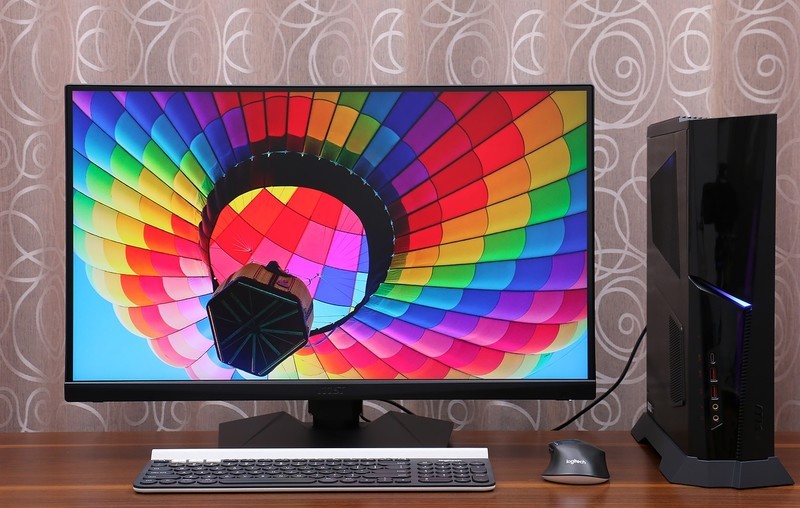 高色域量子点 RAPID IPS，微星 MAG274QRF-QD 电竞显示器上手玩