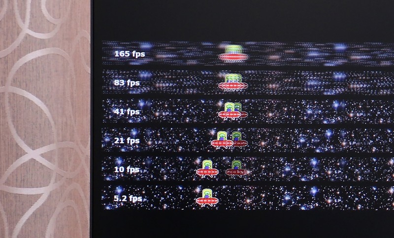 高色域量子点 RAPID IPS，微星 MAG274QRF-QD 电竞显示器上手玩