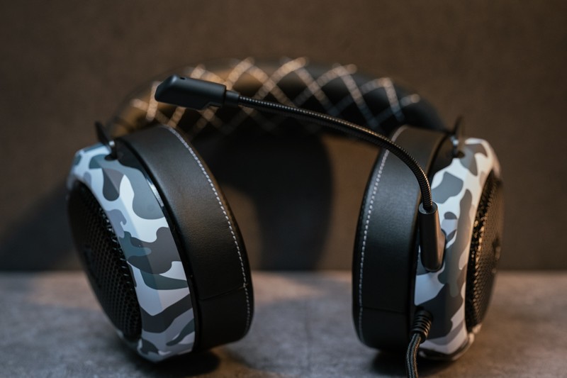 关于游戏这事，HIFI耳机不如海盗船HS60 Haptic