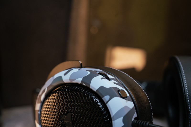 关于游戏这事，HIFI耳机不如海盗船HS60 Haptic