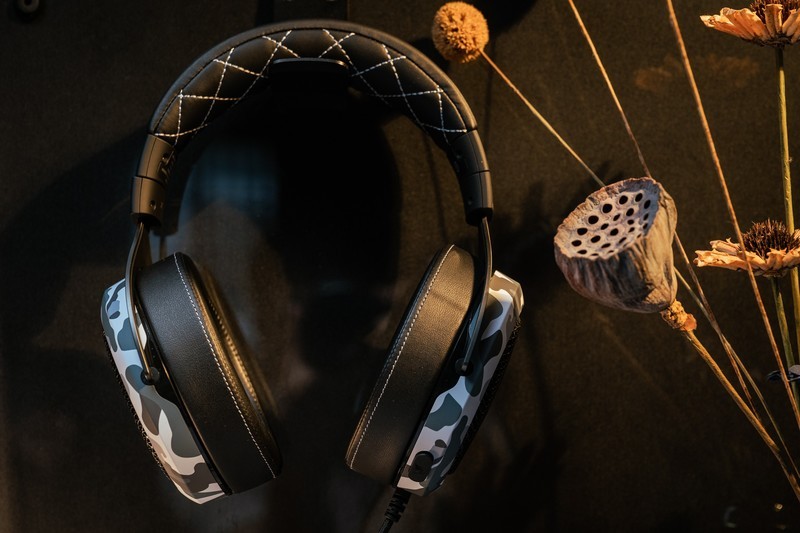 关于游戏这事，HIFI耳机不如海盗船HS60 Haptic