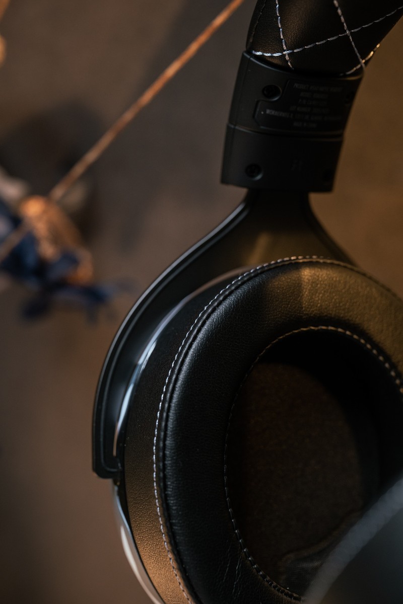 关于游戏这事，HIFI耳机不如海盗船HS60 Haptic