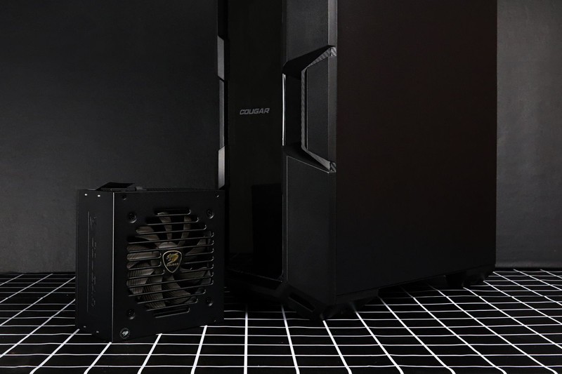 炫酷还实用——骨伽魔影I7机箱+GEX850金牌全模组电源安装体验