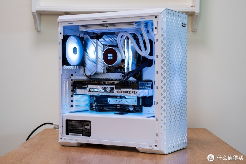 威刚 XPG 龙耀 D50 华硕吹雪联名内存 DDR4 3600MHz 8GB x 2 开箱分享