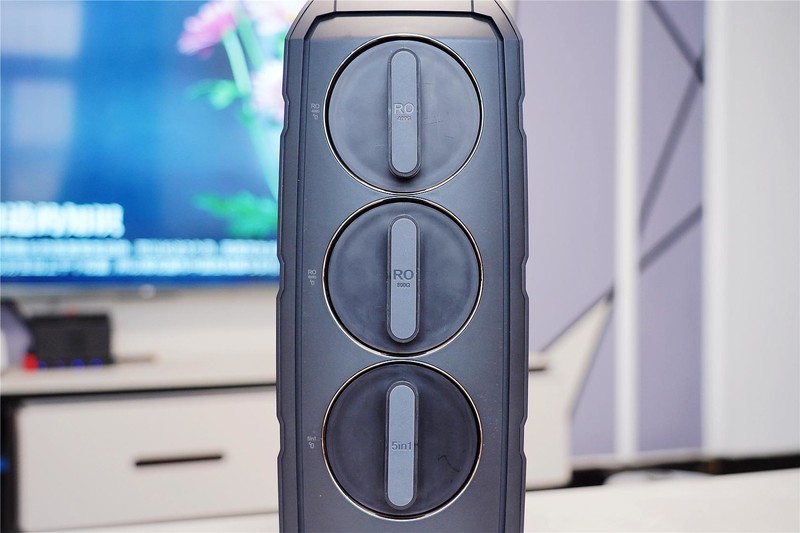 超大出水量，双RO反渗透滤芯设计的云米 · 泉先AI净水器值得拥有