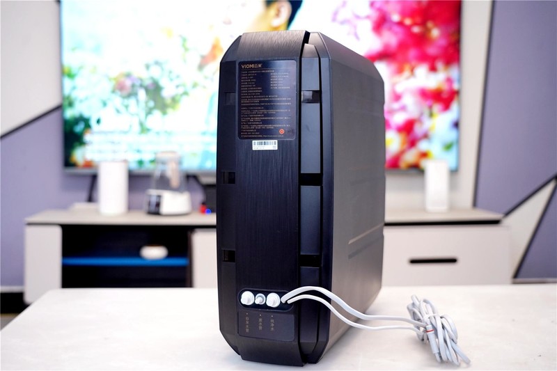 超大出水量，双RO反渗透滤芯设计的云米 · 泉先AI净水器值得拥有