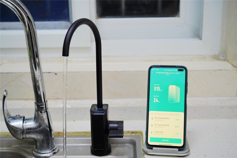 超大出水量，双RO反渗透滤芯设计的云米 · 泉先AI净水器值得拥有