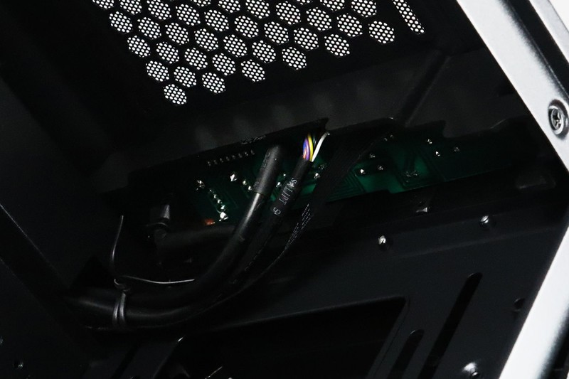 炫酷还实用——骨伽魔影I7机箱+GEX850金牌全模组电源安装体验