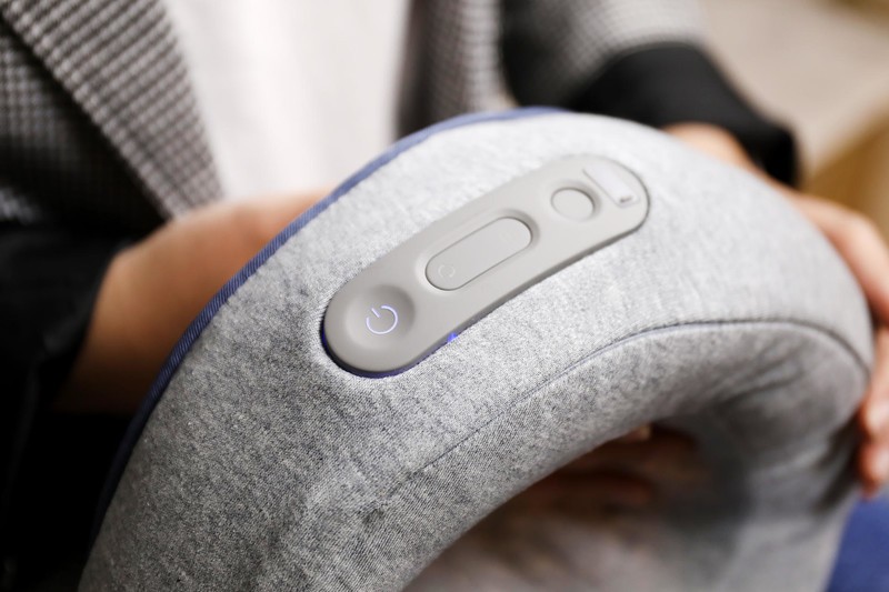 模仿双手物理按摩，缓解颈部疲劳，西屋颈部按摩仪使用体验