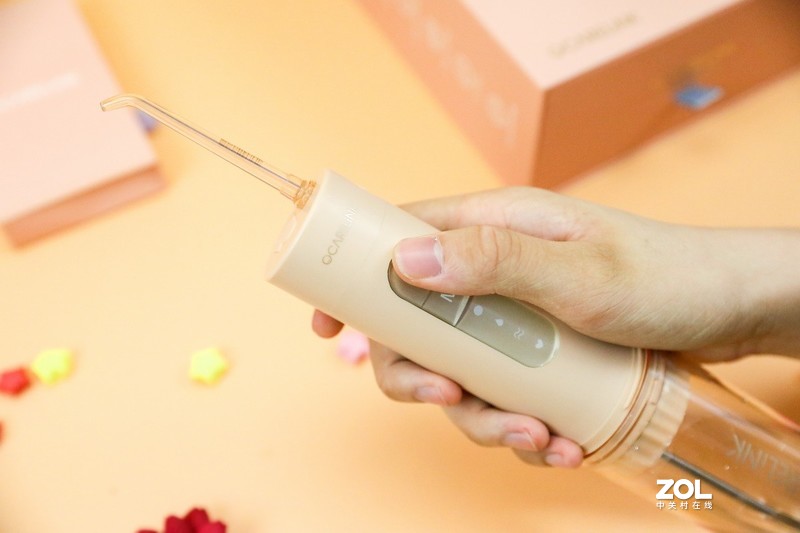 轻装出行，也能保持口气清新，欧尔卡琳壹杯便携式冲牙器体验