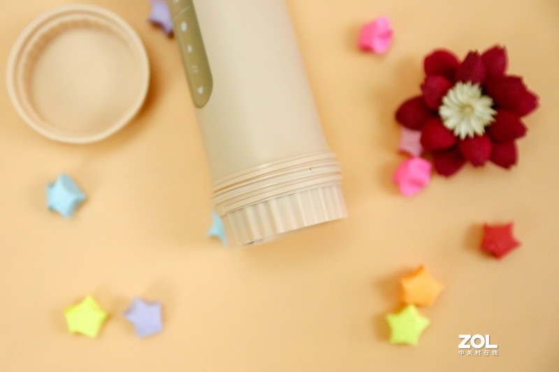 轻装出行，也能保持口气清新，欧尔卡琳壹杯便携式冲牙器体验