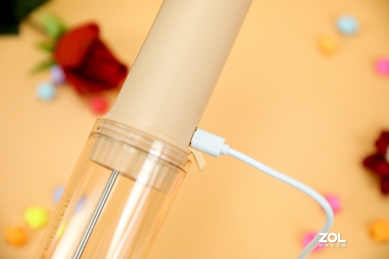 轻装出行，也能保持口气清新，欧尔卡琳壹杯便携式冲牙器体验