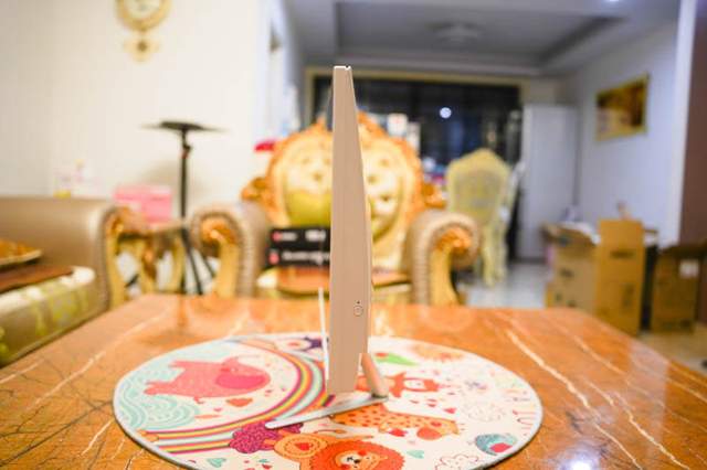 办公娱乐何必组台式机：仅2000出头的台电K24一体机开箱初体验