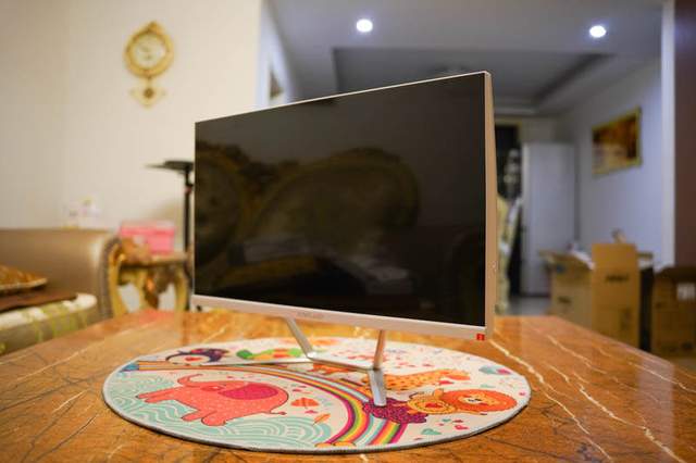 办公娱乐何必组台式机：仅2000出头的台电K24一体机开箱初体验