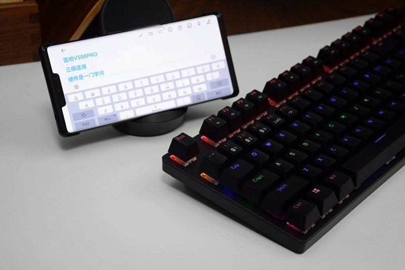 雷柏v500pro多模机械键盘老模具新功能依旧低价路线