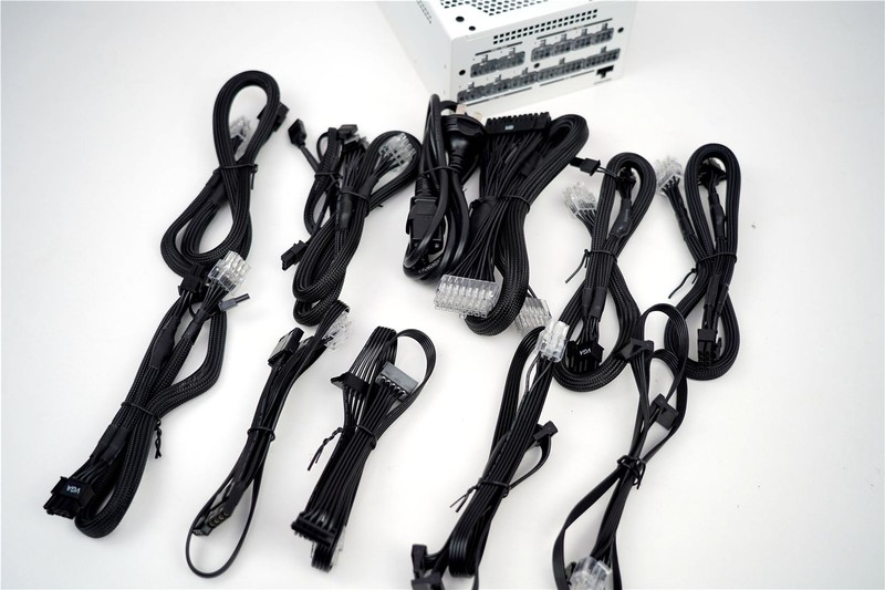 11代酷睿装机分享，白色真的很漂亮，你心动了吗？