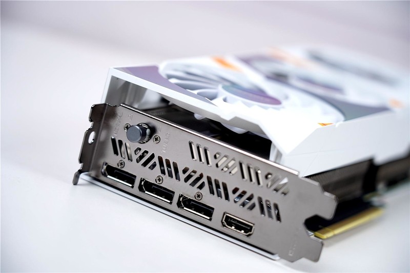 11代酷睿装机分享，白色真的很漂亮，你心动了吗？