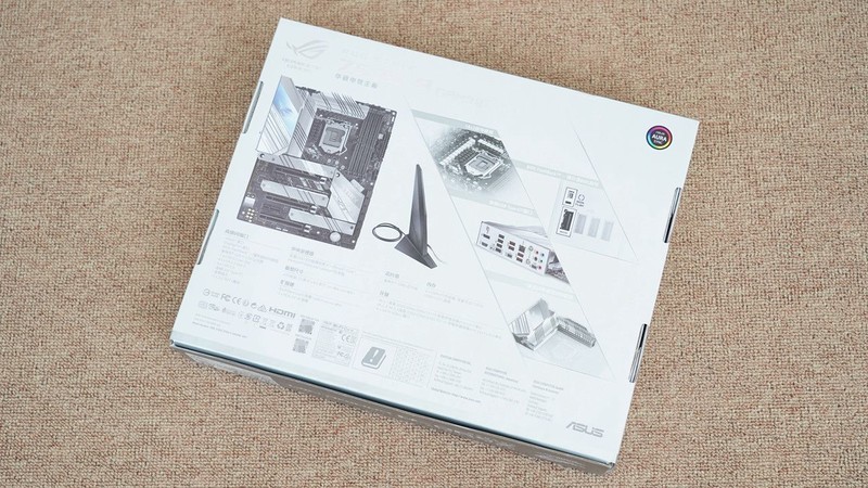 黑白装机秀，i7 11700KF+华硕Z590+RTX3090打造的主机分享