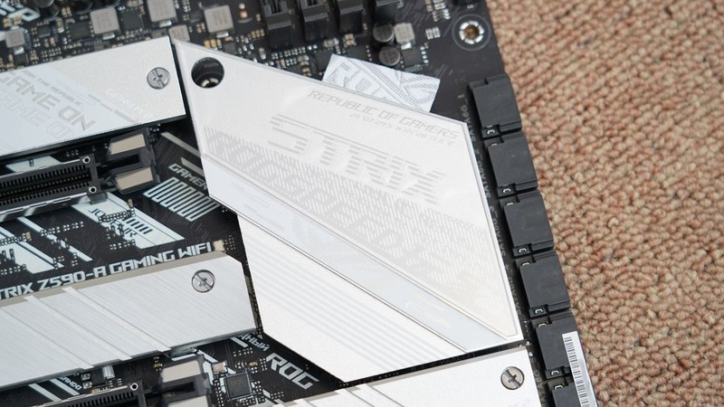 黑白装机秀，i7 11700KF+华硕Z590+RTX3090打造的主机分享