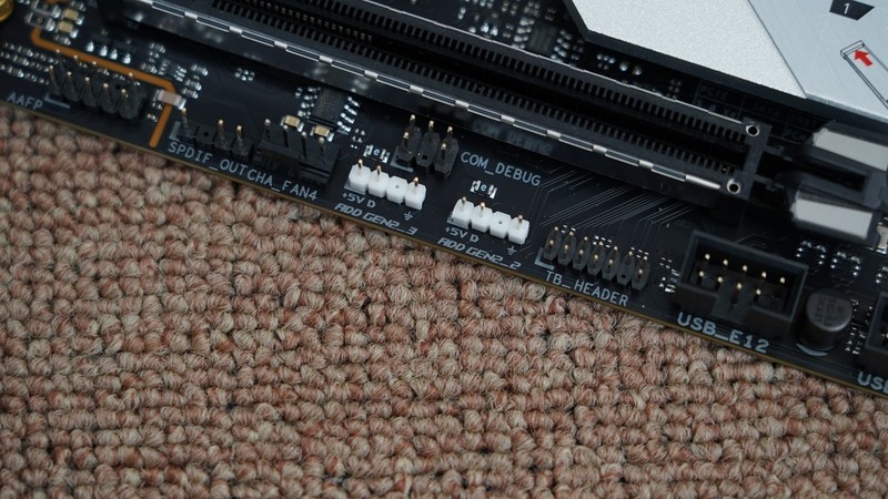 黑白装机秀，i7 11700KF+华硕Z590+RTX3090打造的主机分享