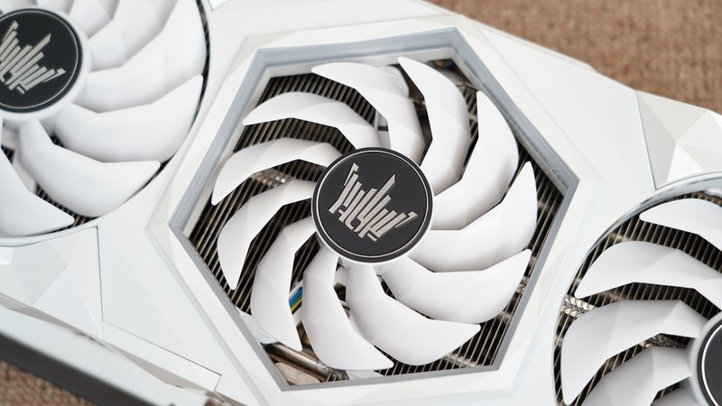 黑白装机秀，i7 11700KF+华硕Z590+RTX3090打造的主机分享