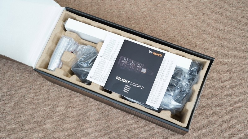 黑白装机秀，i7 11700KF+华硕Z590+RTX3090打造的主机分享