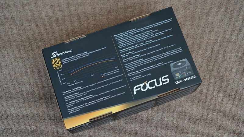 黑白装机秀，i7 11700KF+华硕Z590+RTX3090打造的主机分享