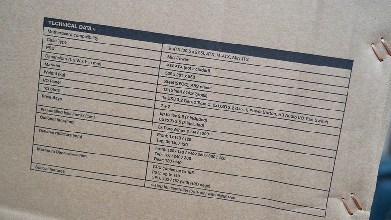 黑白装机秀，i7 11700KF+华硕Z590+RTX3090打造的主机分享