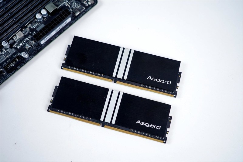 11代酷睿装机分享，白色真的很漂亮，你心动了吗？