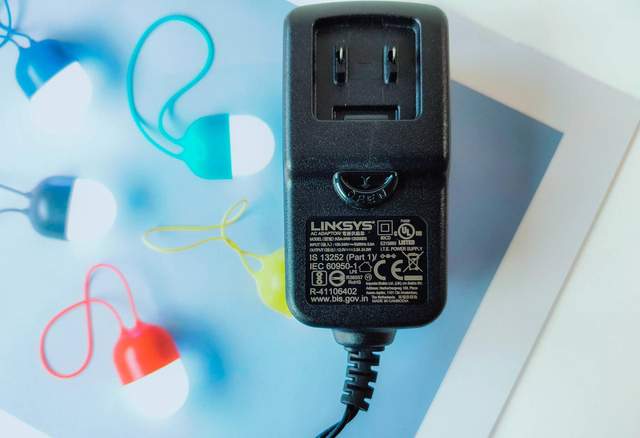 全新系列带来全新功能，领势E9452套装评测：立式造型+Easy Mesh