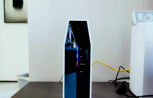 全新系列带来全新功能，领势E9452套装评测：立式造型+Easy Mesh